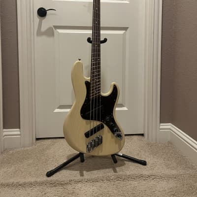 Dingwall Super J 4 White | Reverb