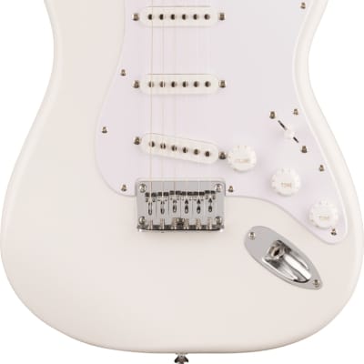 FENDER Squier Bullet Stratocaster Tremolo SSS LRL Arctic White | Reverb  Canada