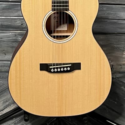 Mint Martin Junior Series 000JR-10 Acoustic Guitar with Martin Bag image 1