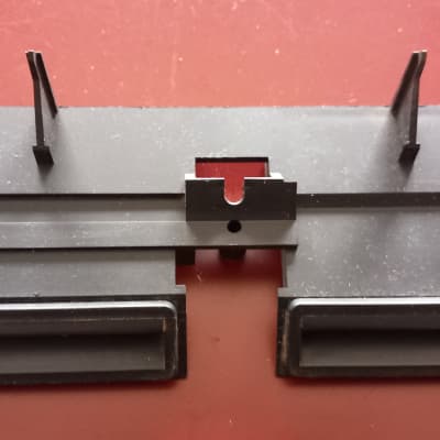 Card's Guide and Screws for Yamaha SY-55