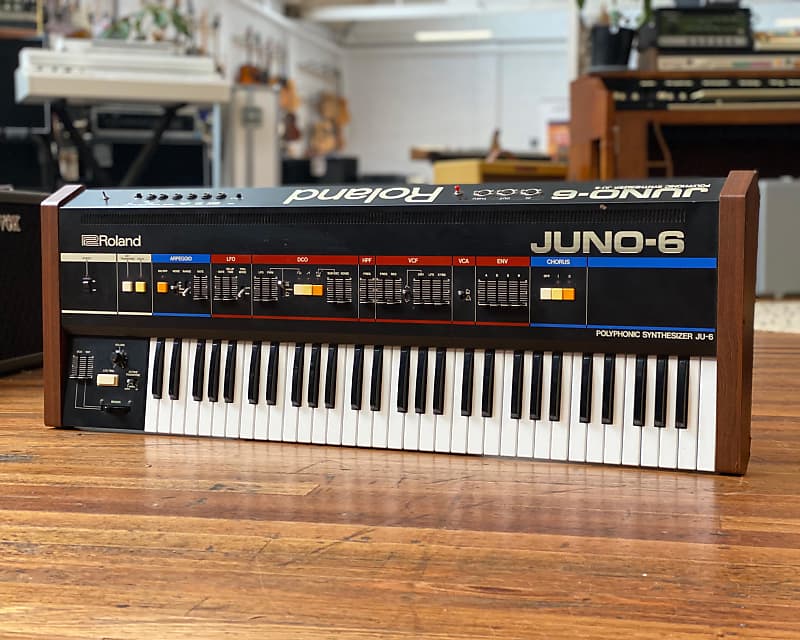 [マリンゴールド] Roland JUNO-6 Roland JUNO-6 61-Key 6-Voice Polyphonic Analog Synthesizer