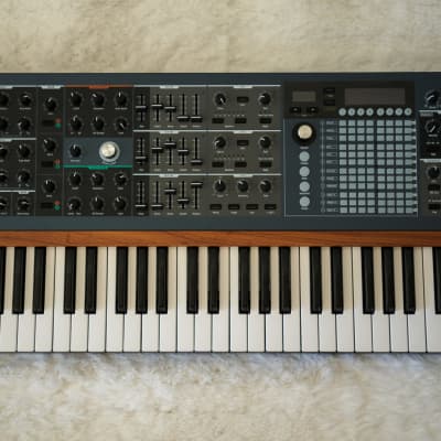 Arturia PolyBrute 61-Key Synthesizer 2022 - Present - Black