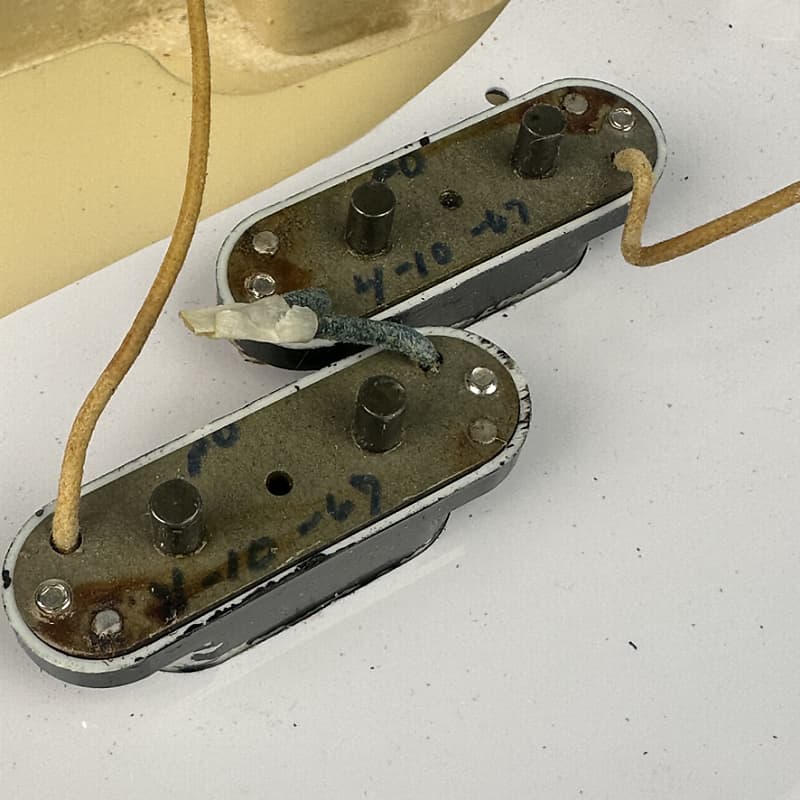 Fender Mustang Bass Pickup 1967 grey bottom original | Reverb UK