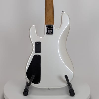 Charvel Pro-Mod San Dimas Bass PJ V 2025 - Platinum Pearl image 2