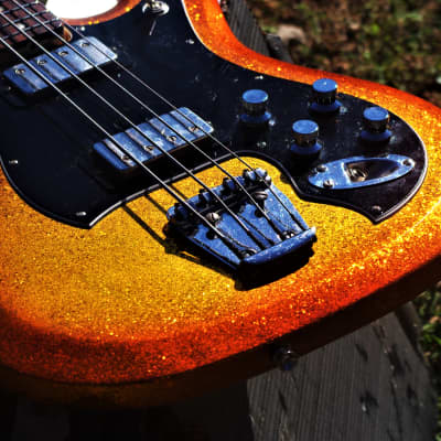 Hagstrom F400 1972 Honey Goldburst Metalflake.  Refinished. Excellent Player. Short neck bass. FAST. image 8