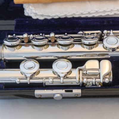 Yamaha YFL-32 Intermediate Flute Sterling Silver Headjoint *Made in Japan*Cleaned & Serviced *New Pads image 3