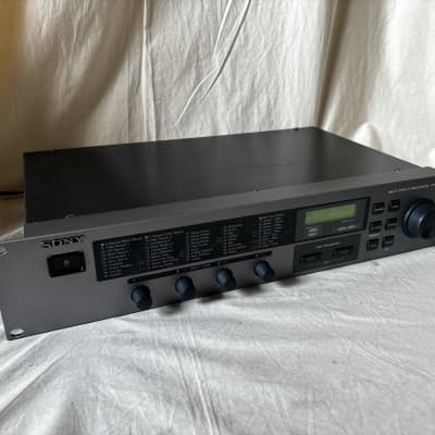 Sony DPS-V55 Multi-Effect Processor | Reverb