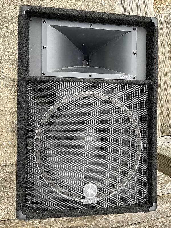 Pair of Yamaha S115V 2-Way 15