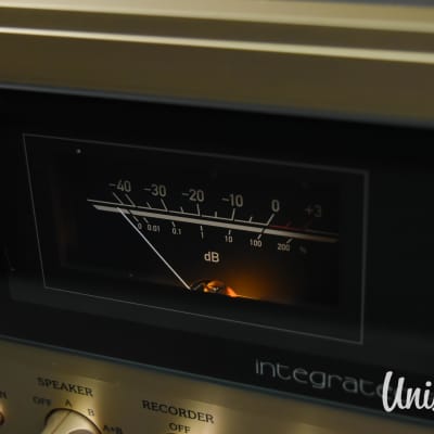 Accuphase E-270 Integrated Stereo Amplifier in Excellent Condition w/ Remote image 9