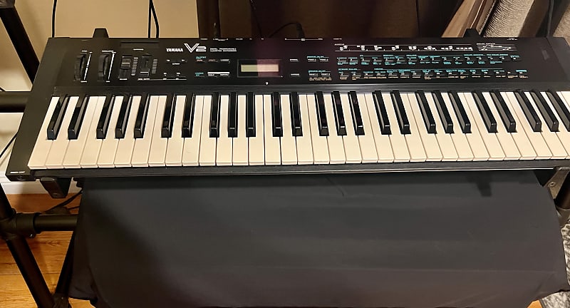 YAMAHA V2 シンセサイザー DX11 Yamaha V2 (DX11) Polyphonic Vintage 80's Digital FM