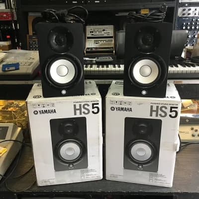 Yamaha HS5 5" Powered Studio Monitors (Pair) HS 5 Speakers in box //ARMENS// image 1