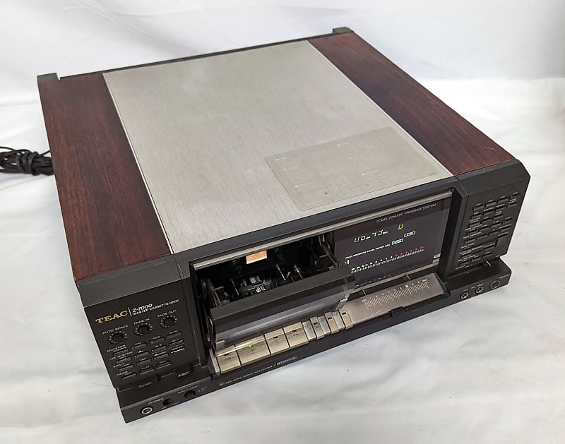 ラジオ・コンポ TEAC STREO CASSETTE DECK ラジオ・コンポ TEAC STREO CASSETTE DECK Cassette Decks + CD