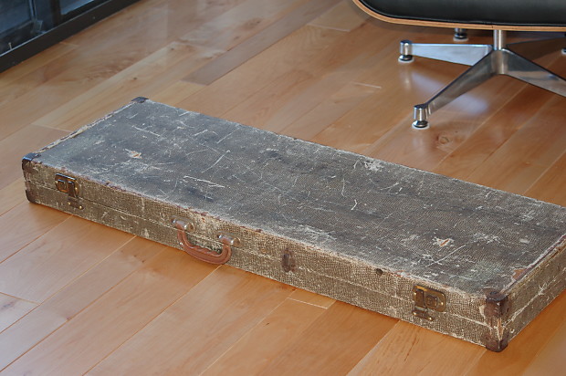 Selmer guitar case top