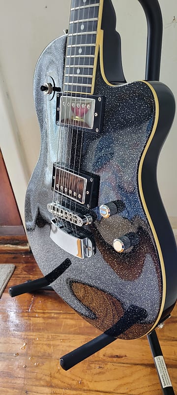 Hagstrom D2H オリジナルギグバック付 Hagstrom D2H Deluxe Electric Guitar Black Sparkle Limited
