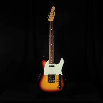 Pre Owned 2014 Fender Custom Shop 1963 Telecaster NOS 3-Tone Sunburst image 2