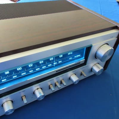 Vintage Technics SA-301 Silver Face Stereo Receiver 40 wpc Vintage Technics SA-301 Silver Face Stereo Receiver 40 wpc