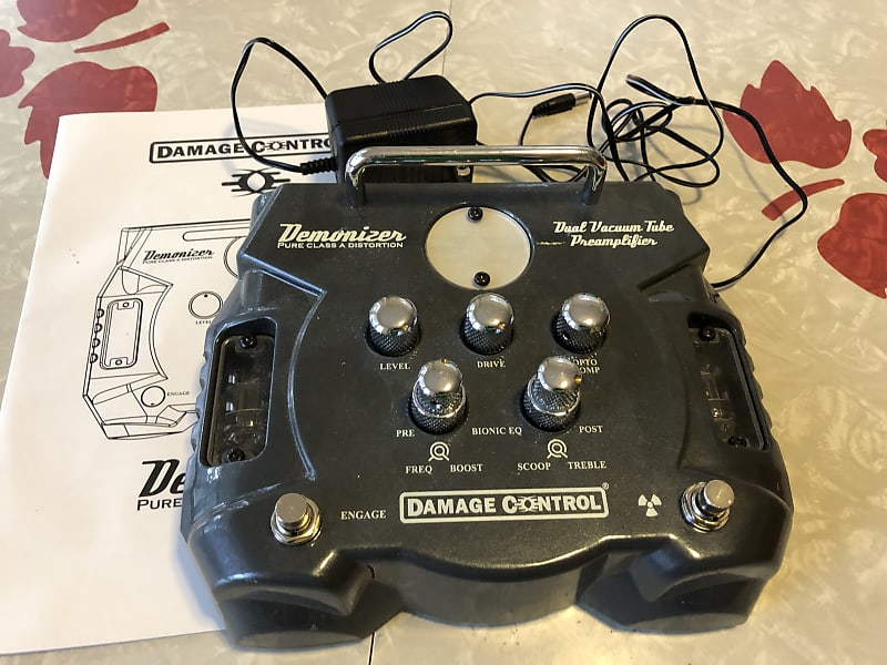 ギター Demonizer Dual Vacuum Tube Preamp Damage Control Demonizer | Reverb