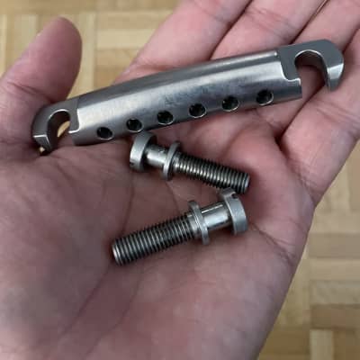 Hand aged Gibson Historic Aluminium Lightweight Tailpiece w/posts, aged, relic, stoptail, 59 Parts image 6