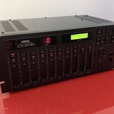 Yamaha DMP 11 digital Mixer / 8-Kanal / 1990 Schwarz / Pro Serviced / idealer Vormischer im Rack image 4