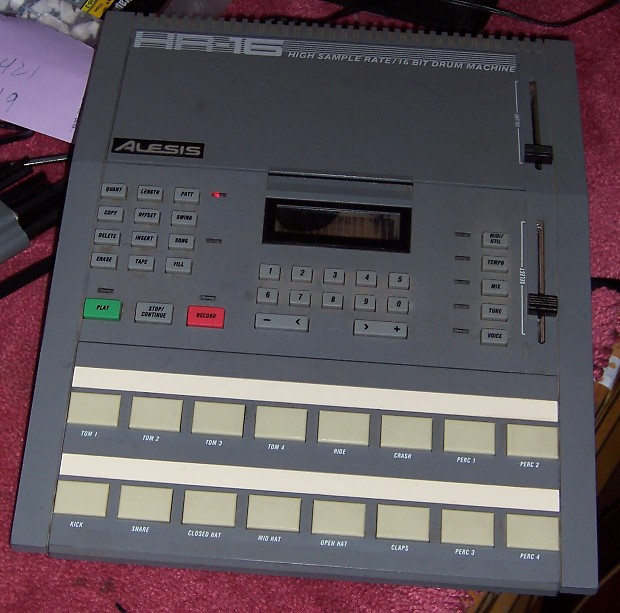 Alesis HR16 Drum Machine Reverb