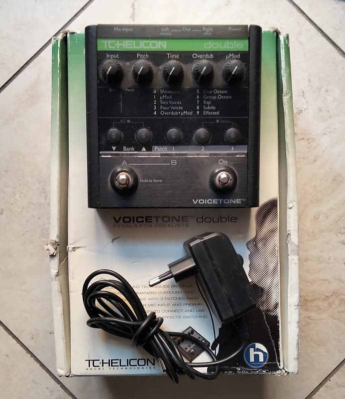 DTM・DAW TC-Helicon VoiceTone Double TC Helicon Duplicator Vocal Doubler and Effect Pedal