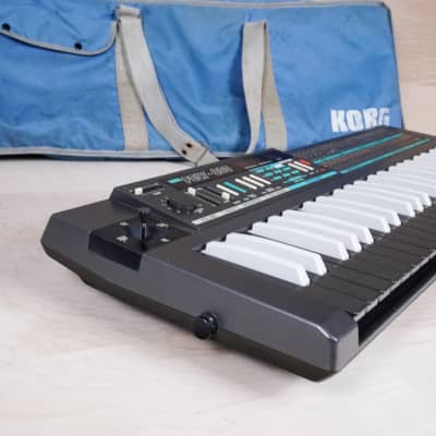 Korg Poly-800 Polyphonic Analog Synthesizer Reverse Key Version image 4
