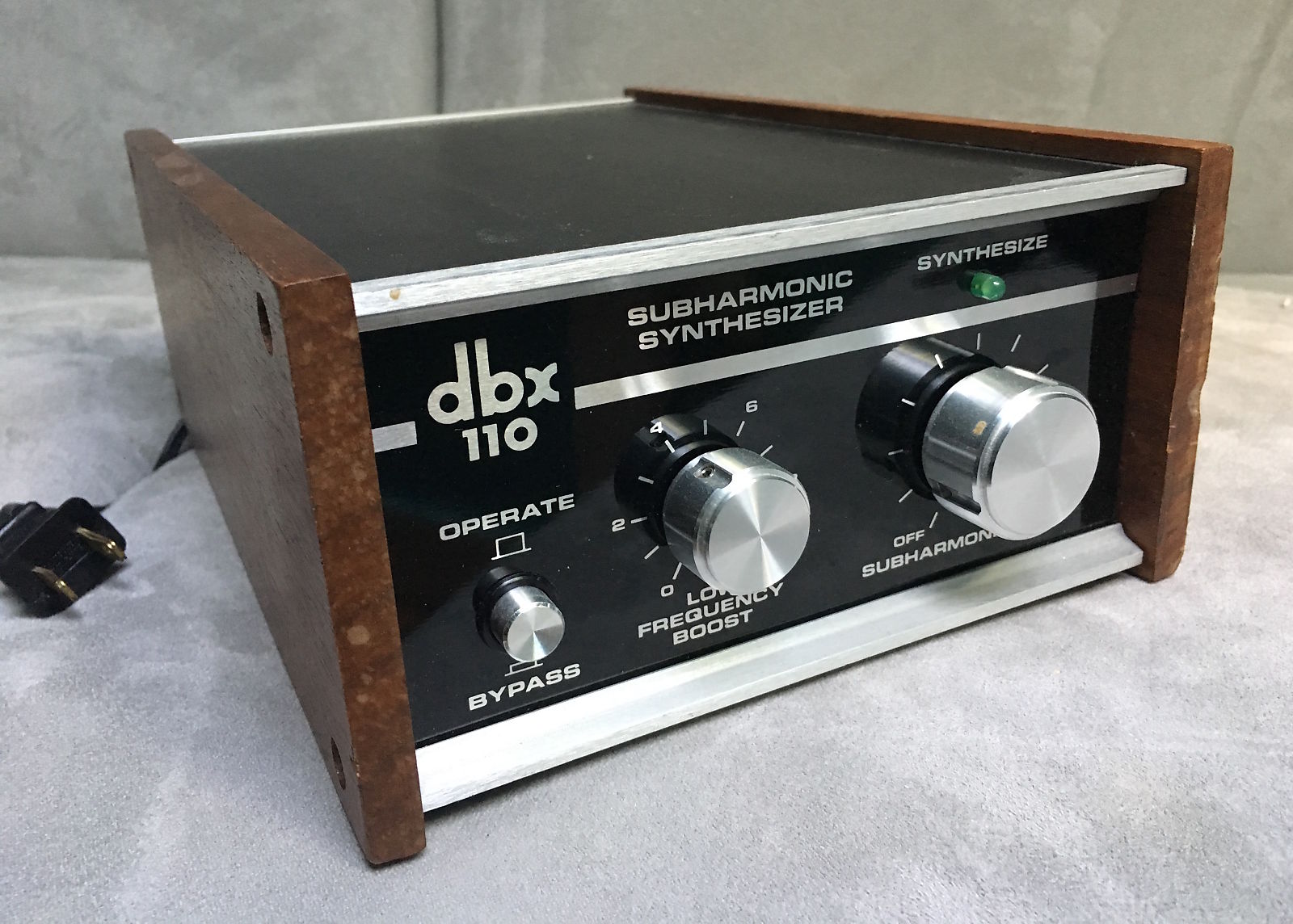 dbx 110 Subharmonic Synthesizer | Reverb