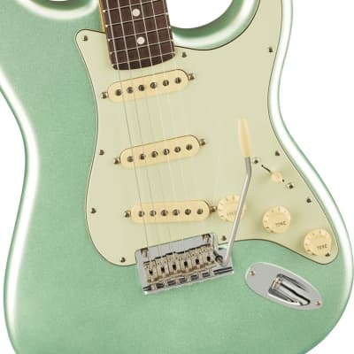 Fender American Professional II Stratocaster Mystic Surf Green w/case image 4