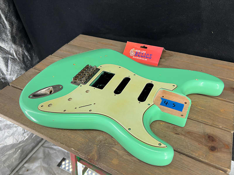Immagine Real Life Relics Strat® Stratocaster® Body Aged Surf Green HSS #1 - 1