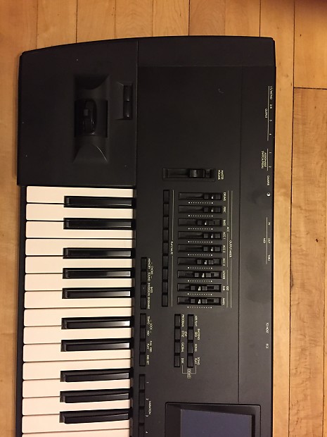 Korg i30 Interactive Music Workstation | Reverb