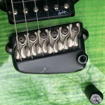 Parker Pm 24 emerald Green Flame Top hornet single cut piezo electric guitar  - Emerald Green Flame image 18