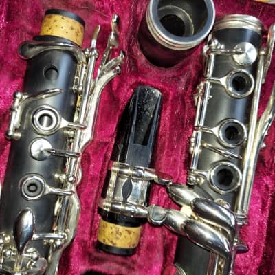 Jupiter CC-60 Carnegie Edition XL clarinet with case. Very good condition image 7