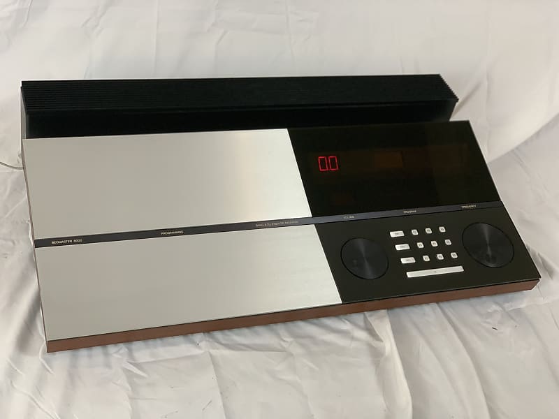 BANG & OLUFSEN BEOCORD 8000 整備・動作確認済 BANG & OLUFSEN BEOCORD 8000 整備・動作確認済