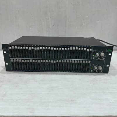BSS FCS-960 Dual Channel 30-Band Graphic EQ | Reverb