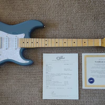 G&L LEGACY HB USA 2023 - Leo Fender 's Finest Fat Strat -Pearl Grey - Minty for sale