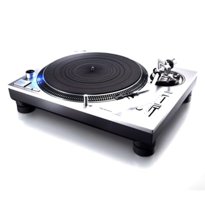 Technics  SL-1200GR Grand Class Direct Drive Turntable System (2022) — Silver — Brand New! image 3