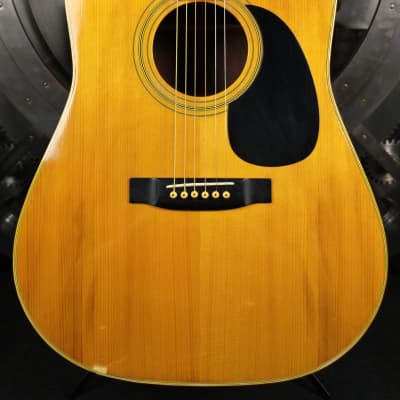Morales Lyre Bird M-18 Japan Acoustic Guitar w/ Chipboard Case image 4