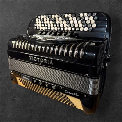 VICTORIA Virtuoso Cassotto アコーディオン