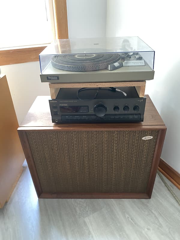 Technics SL-23 70’s - Silver  			