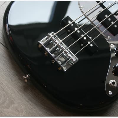 Fender FENDER "Mustang Bass Special Edition PJ Maple Neck Black" image 5