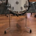 PDP PDCM1214TTPW Concept Maple Series 12x14” Floor  Tom 2017 Pearlescent White with Chrome Hardware