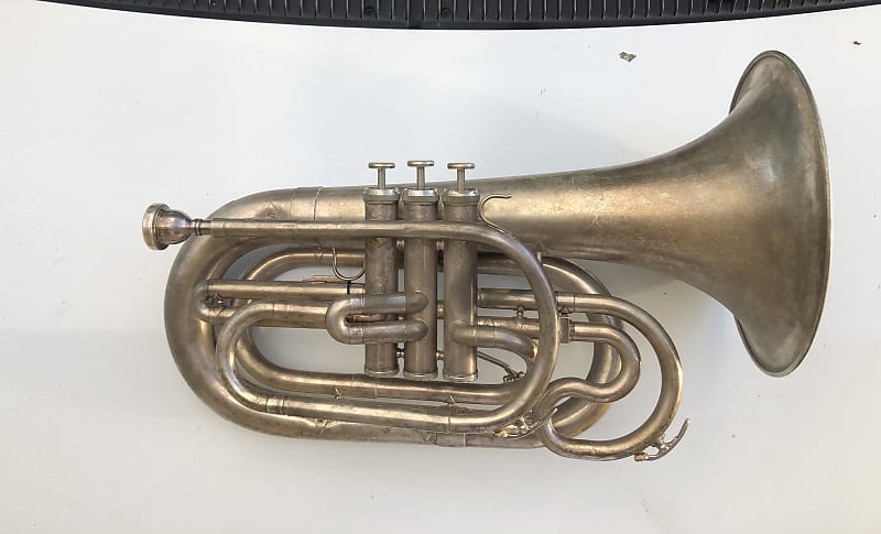 Dynasty M570 Marching Baritone Horn NICE