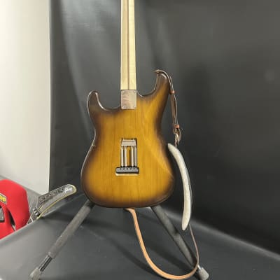 MJT Stratocaster - 2 Tone Whiskey Burst image 4