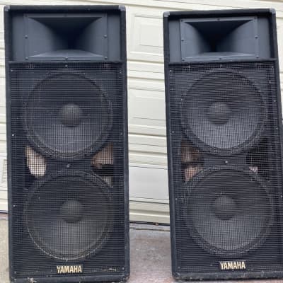 yamaha PAスピーカー　S215V Yamaha S215V 2-Way PA Loudspeaker, 1000 Watts, 2x15