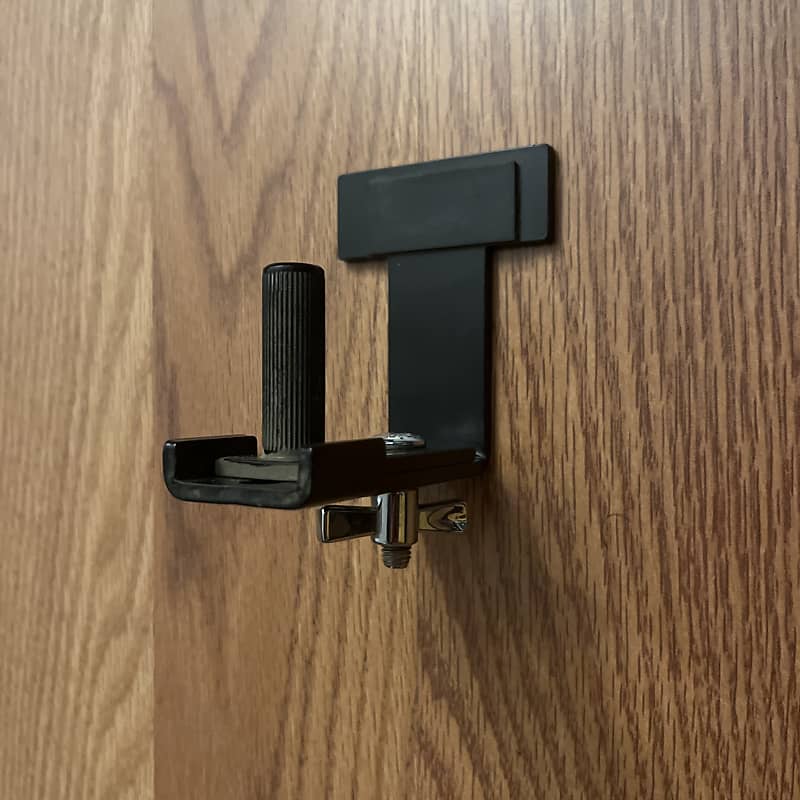 Kick Drum Riser Reverb