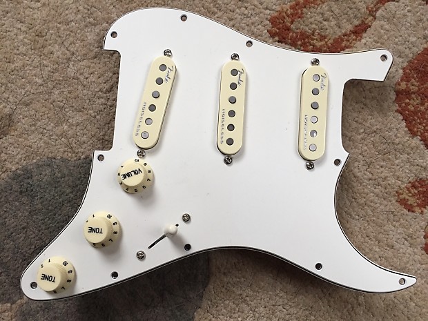 Fender stratocaster n4 deals
