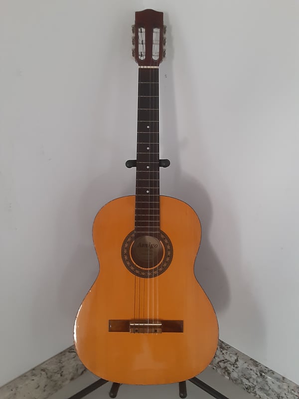 Amigo by Musicorp AM50 4/4 Classical Nylon String Acoustic Reverb