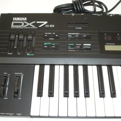 Yamaha DX7IID 61-Key Synthesizer Keyboard image 3