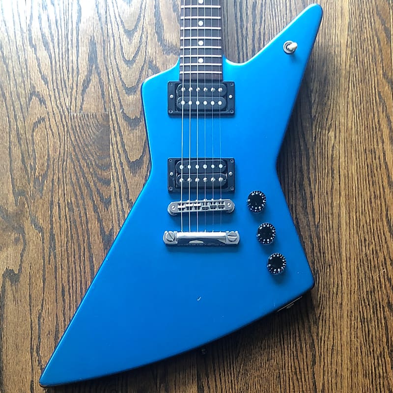 Gibson Explorer Pro 2004 Metallic Blue w/ OHSC