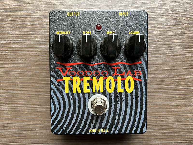 Voodoo Lab Tremolo 2010s - Black